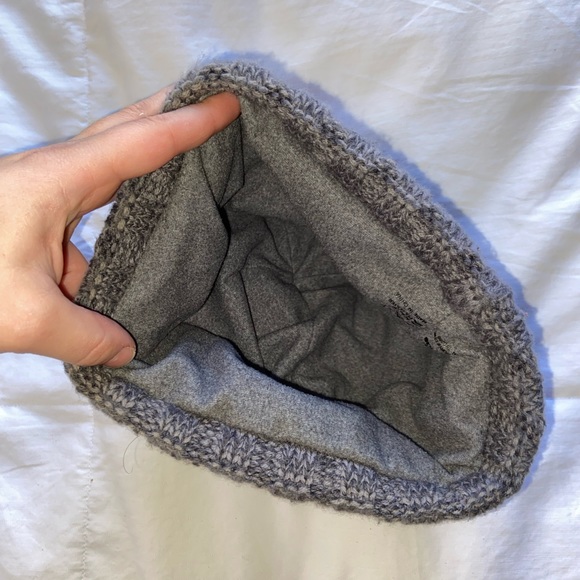 Adidas Winter Stocking Hat With Pom - Picture 3 of 4